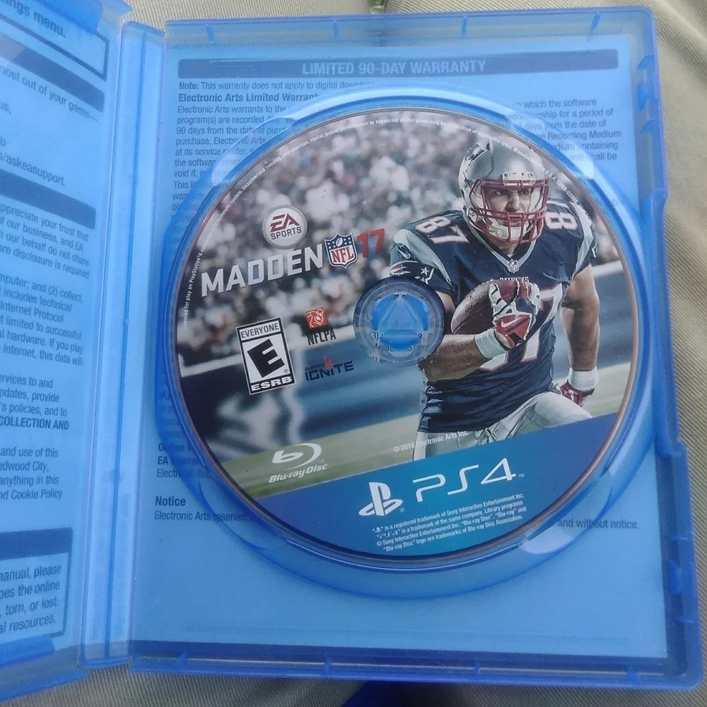 PS4 Play Station 4 EA Sports Madden 17 NFL Football NFLPA Video Game Gamer